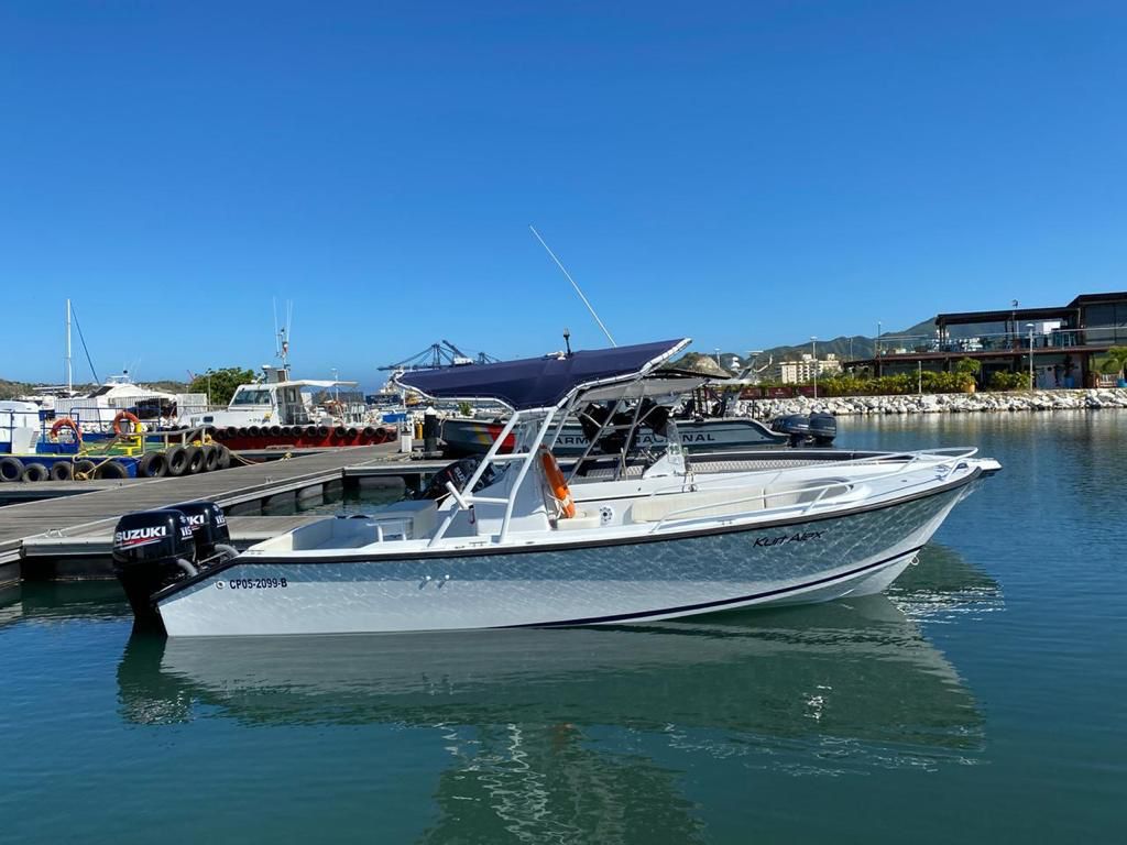 Boat Rental Santa Marta | Capacity 10 People