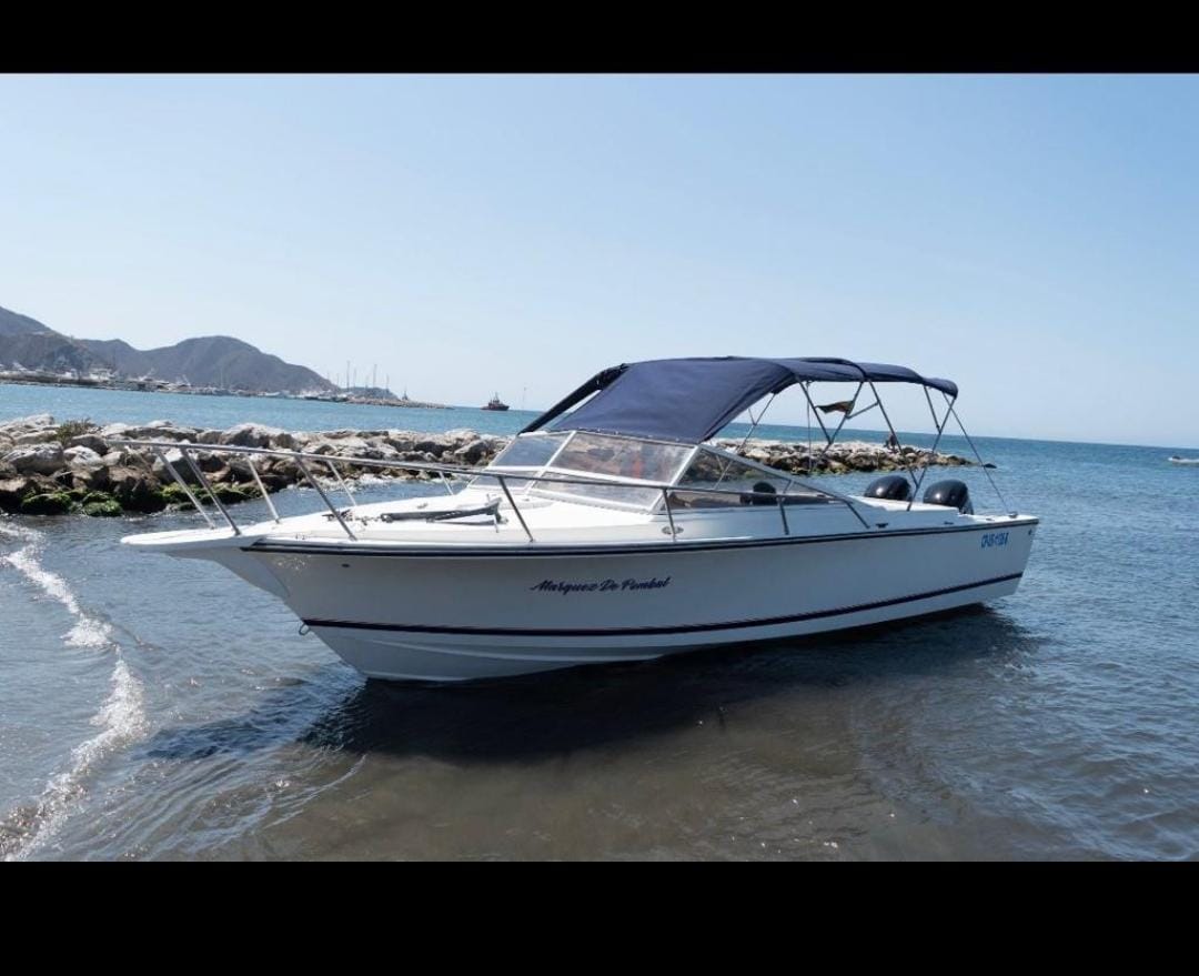 Boat Rental Santa Marta | Capacity 12 people