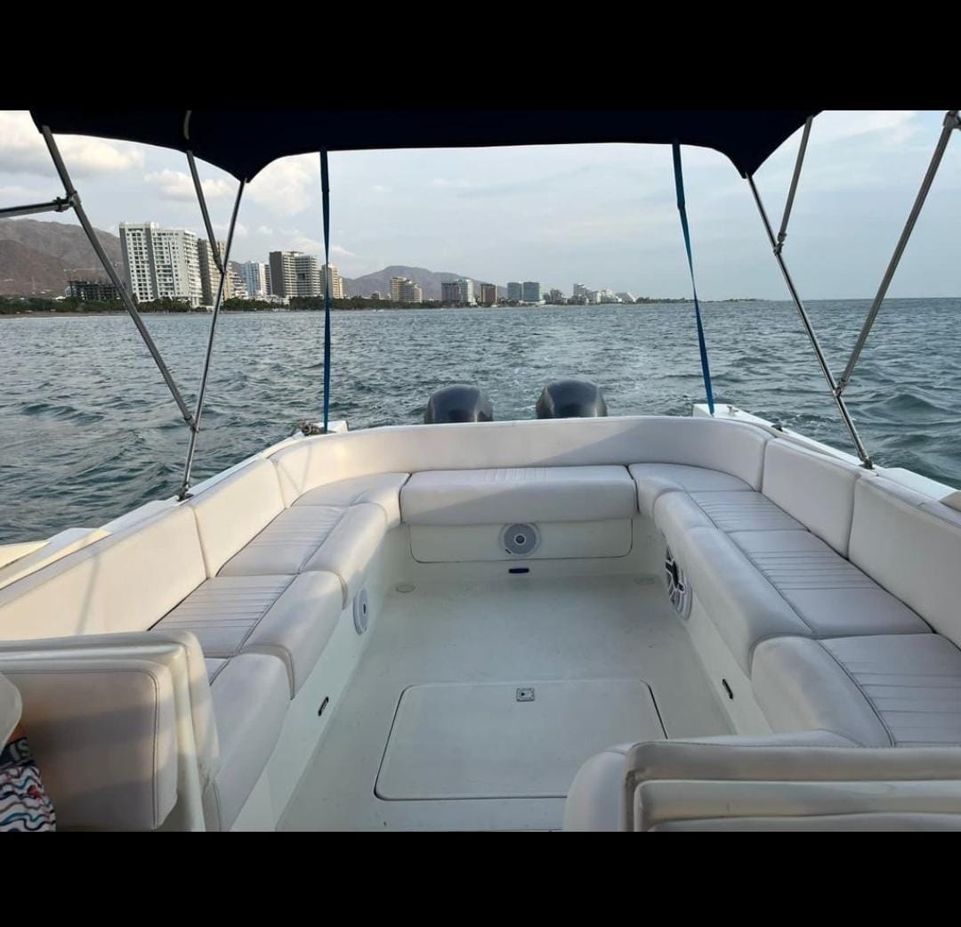 Boat Rental Santa Marta | Capacity 12 people