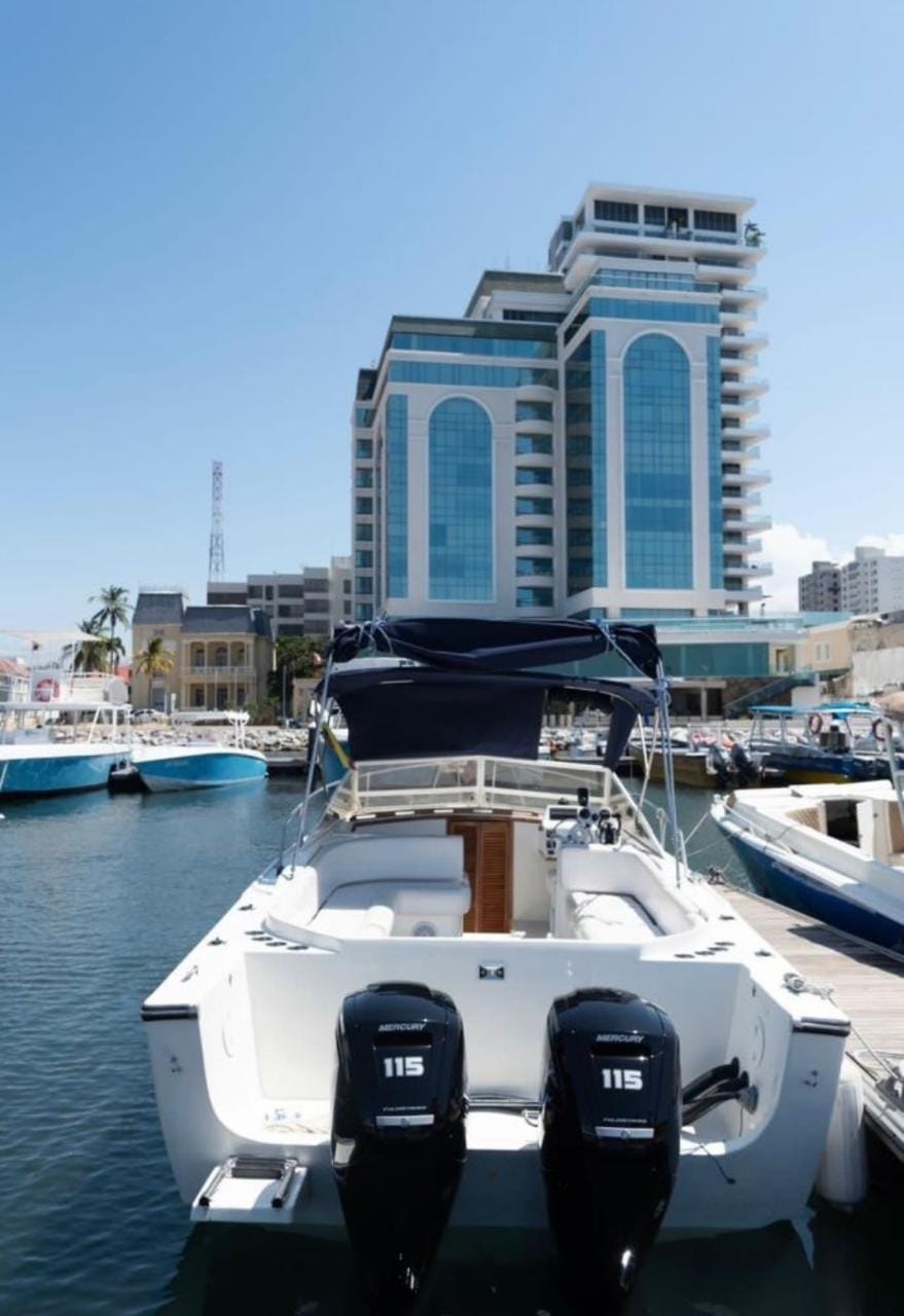 Boat Rental Santa Marta | Capacity 12 people
