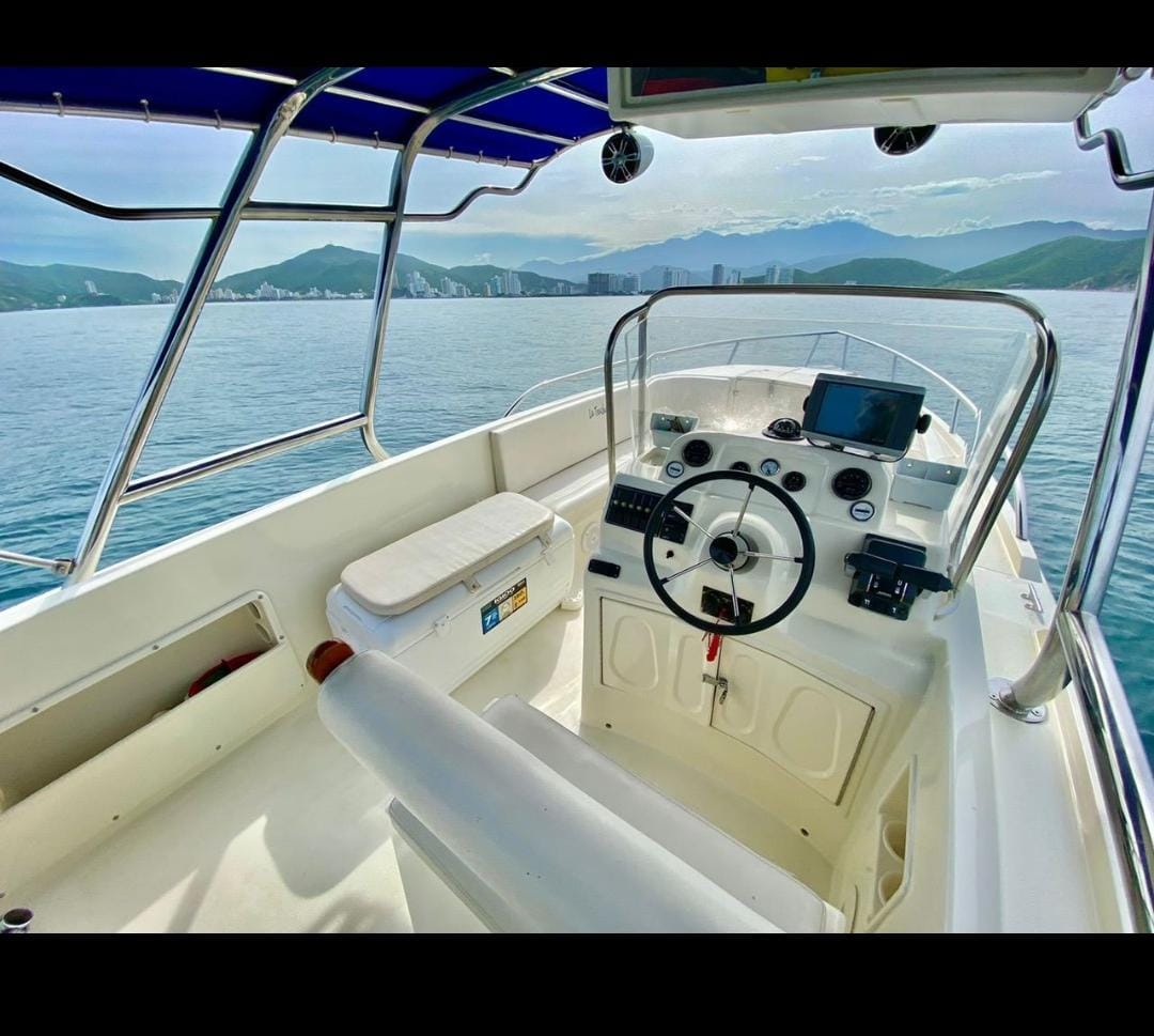 Boat Rental Santa Marta | 14 people