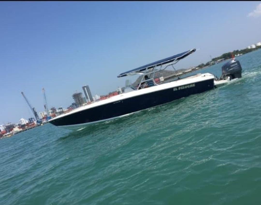 Boat Rental Santa Marta | 18 people