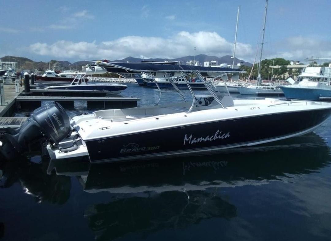 Boat Rental Santa Marta | 18 people