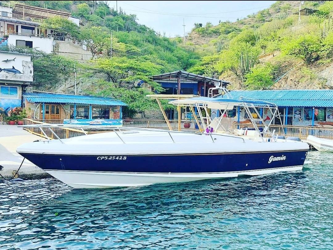 Boat Rental Santa Marta | 18 people
