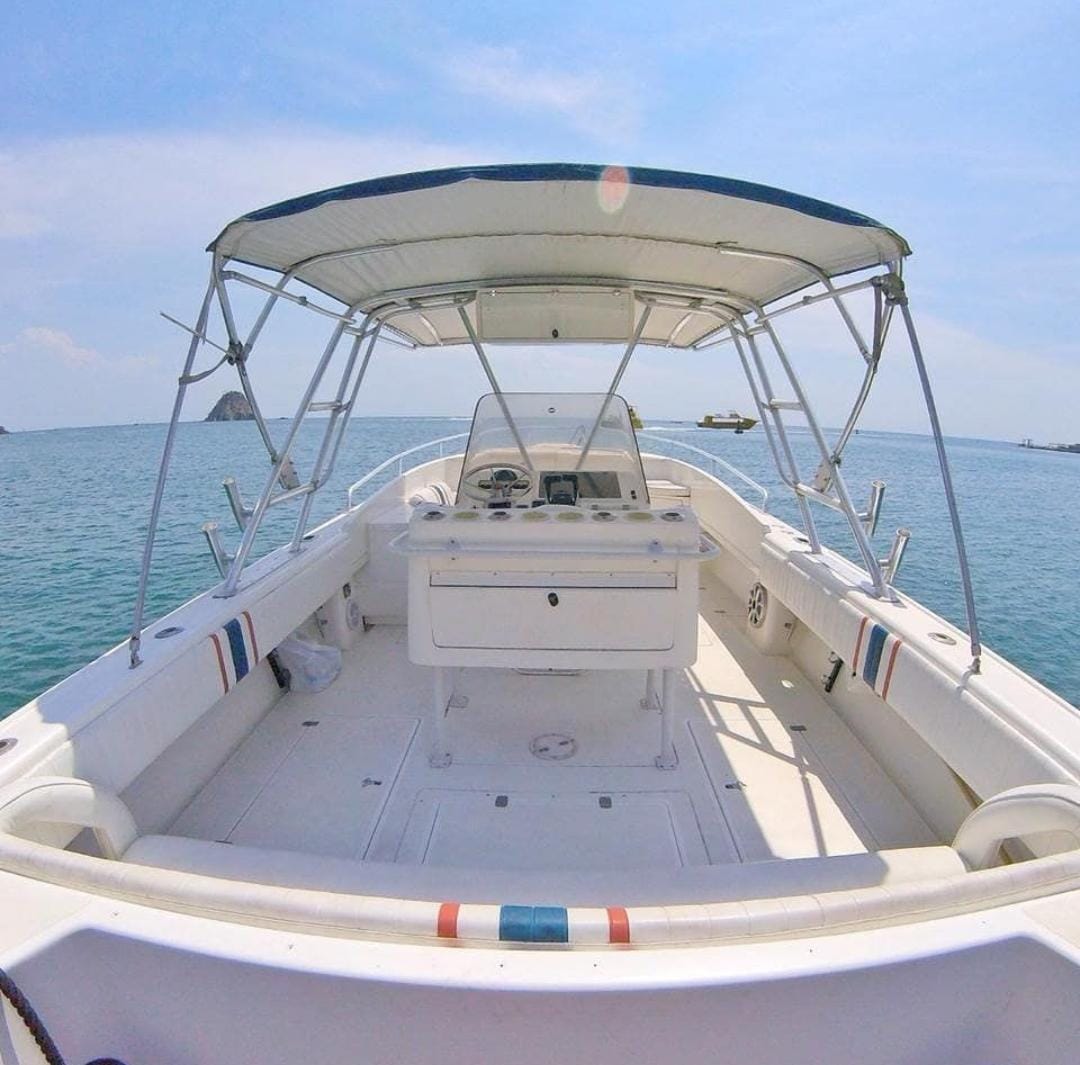 Boat Rental Santa Marta | 18 people