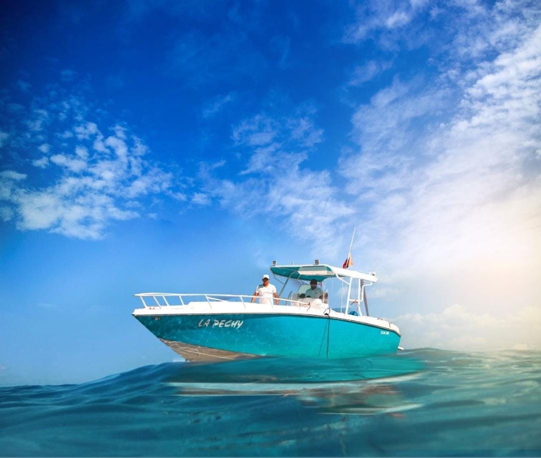 Boat Rental Santa Marta | 16 people