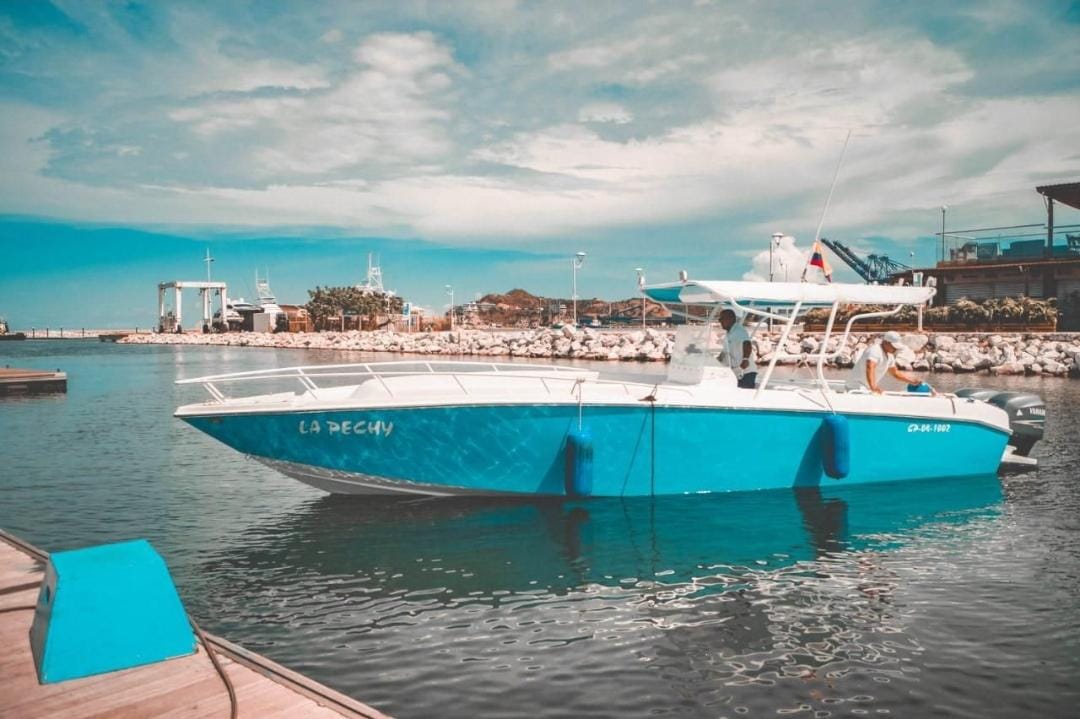 Boat Rental Santa Marta | 16 people
