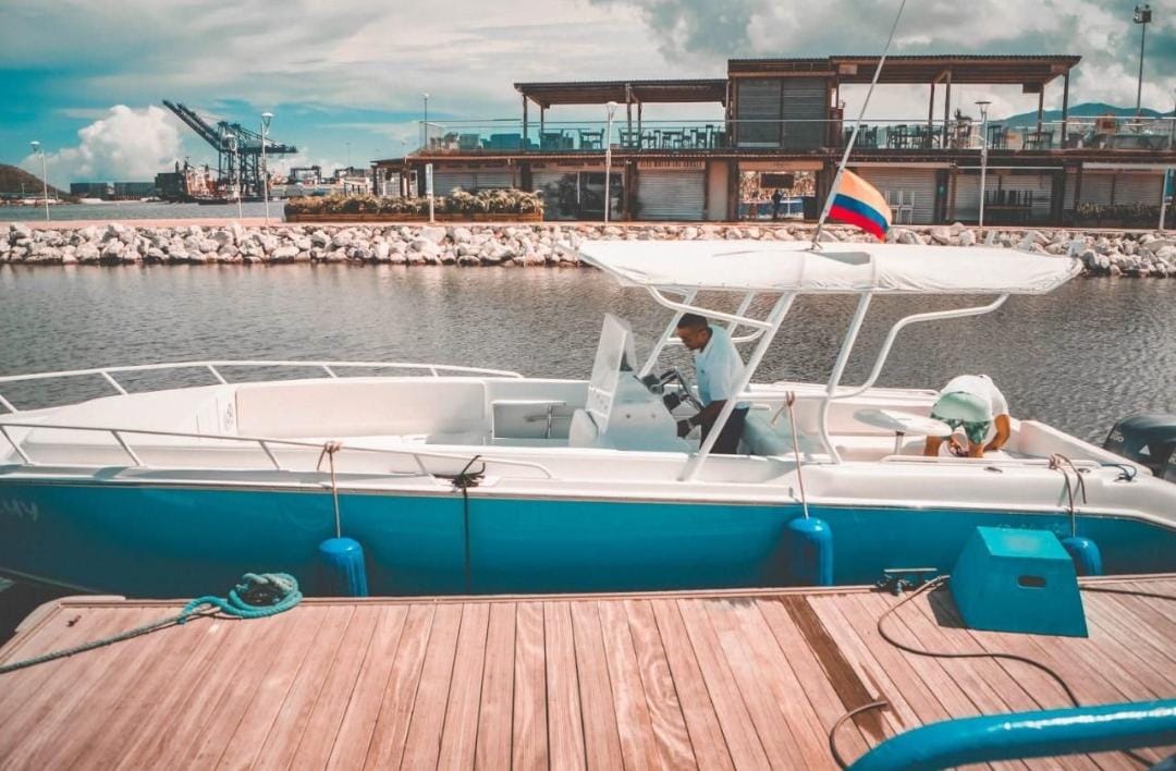 Boat Rental Santa Marta | 16 people