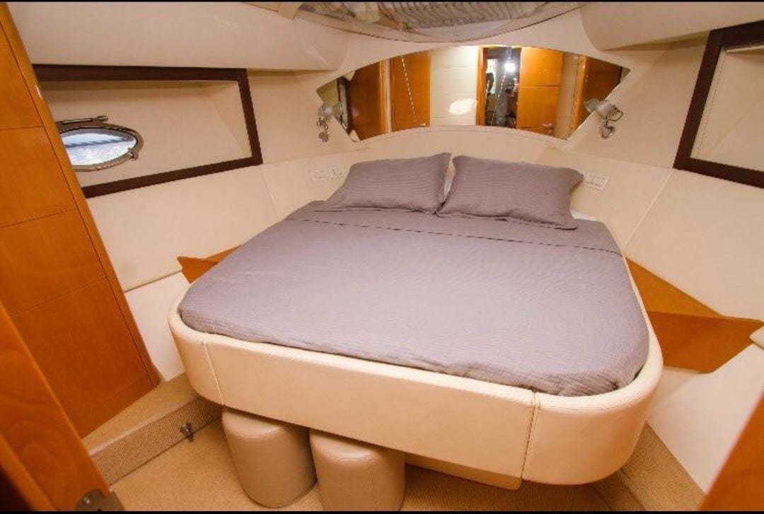 Yate Alquiler Cartagena 56FT | 16 Personas