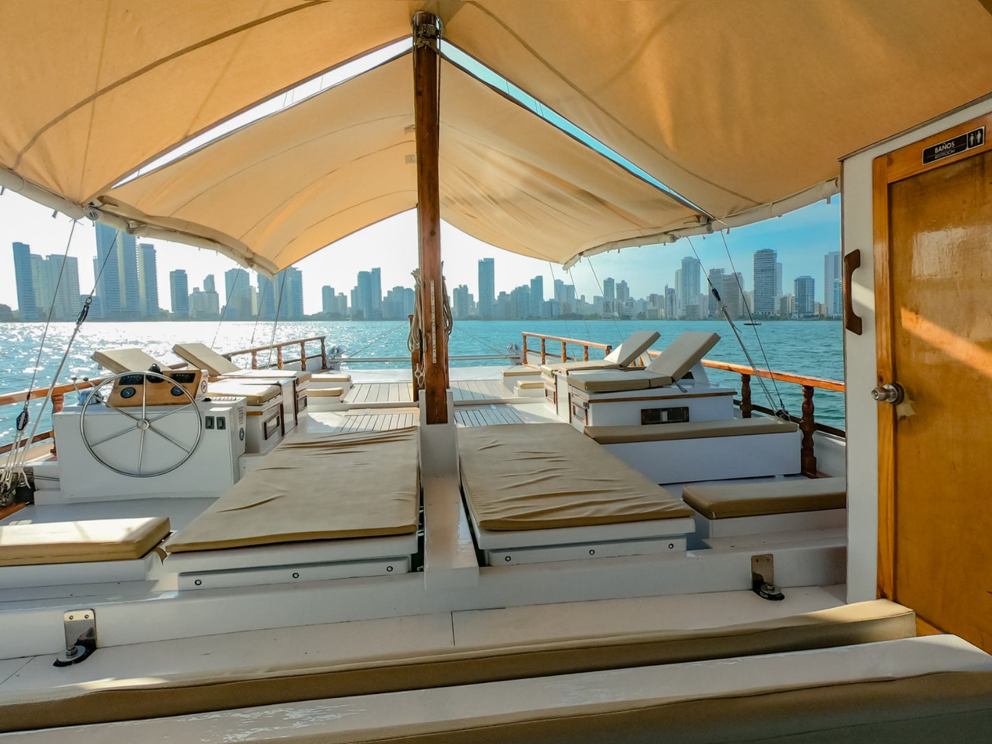 Catamarán Alquiler Cartagena | 25 Personas