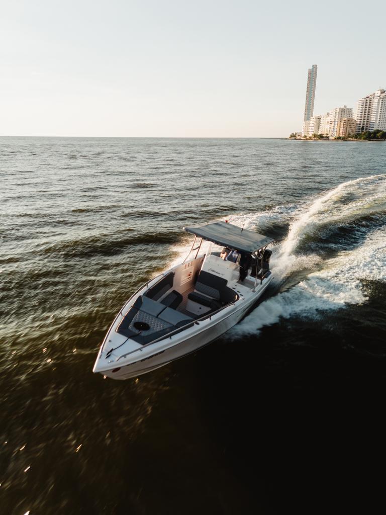 Boat Rental Cartagena 32FT | 12 persons