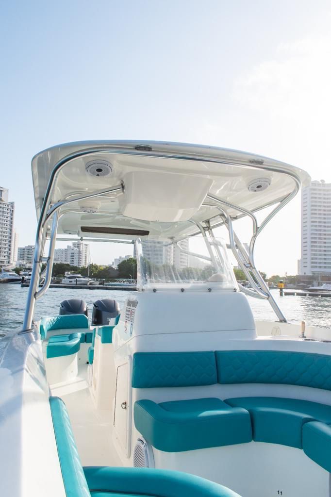 Boat Rental Cartagena 38FT | 16 People
