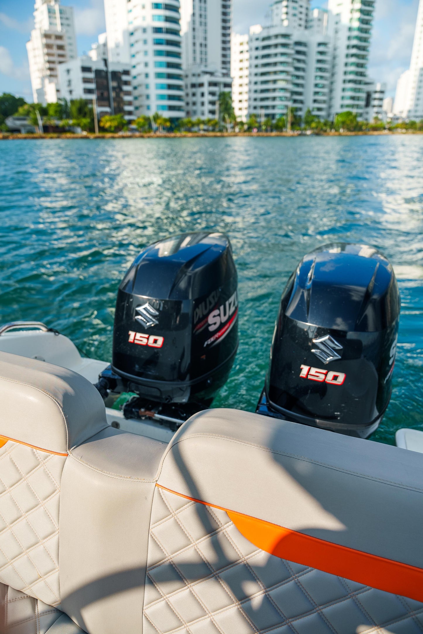 Boat Rental Cartagena 32FT | 10 People