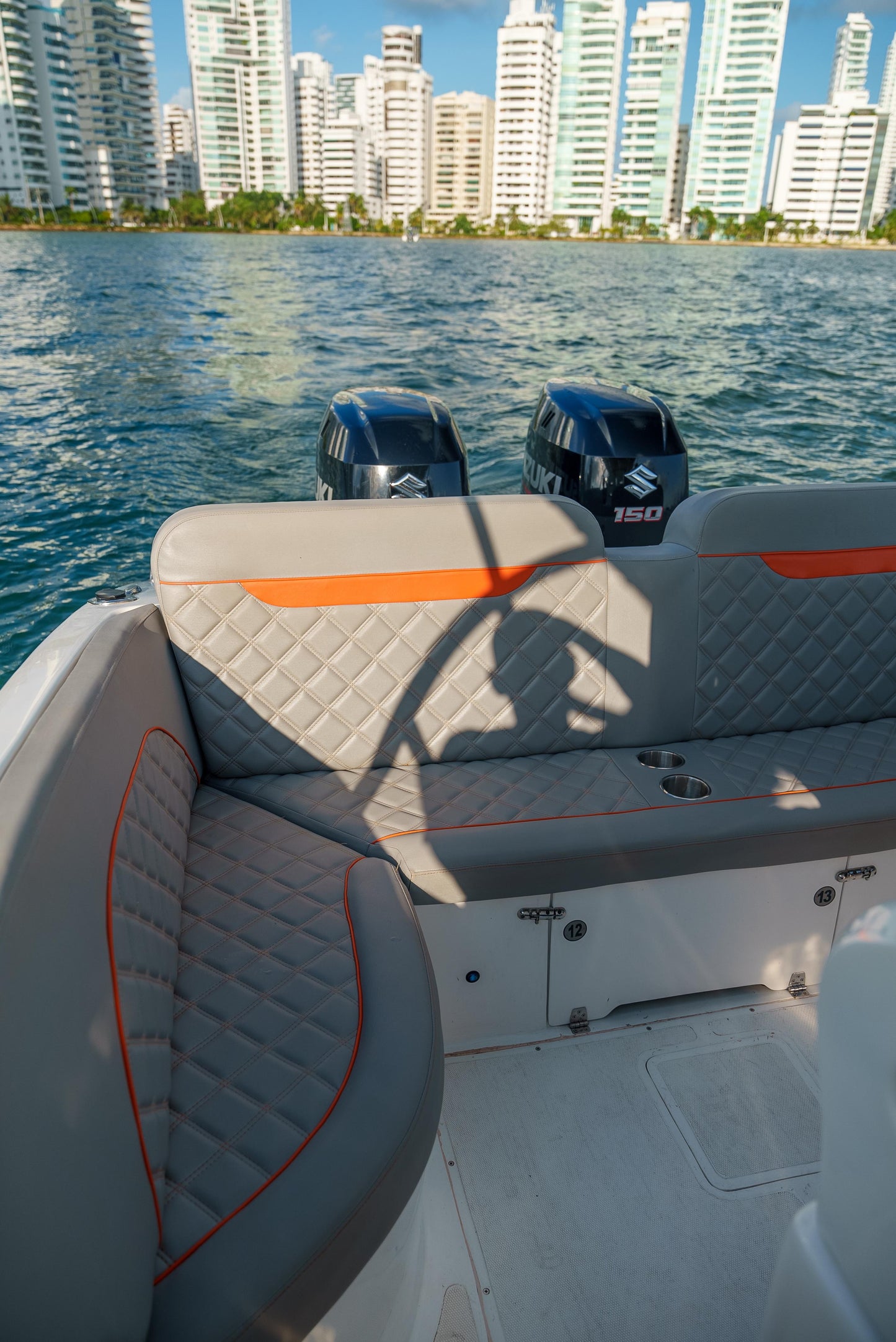 Boat Rental Cartagena 32FT | 10 People