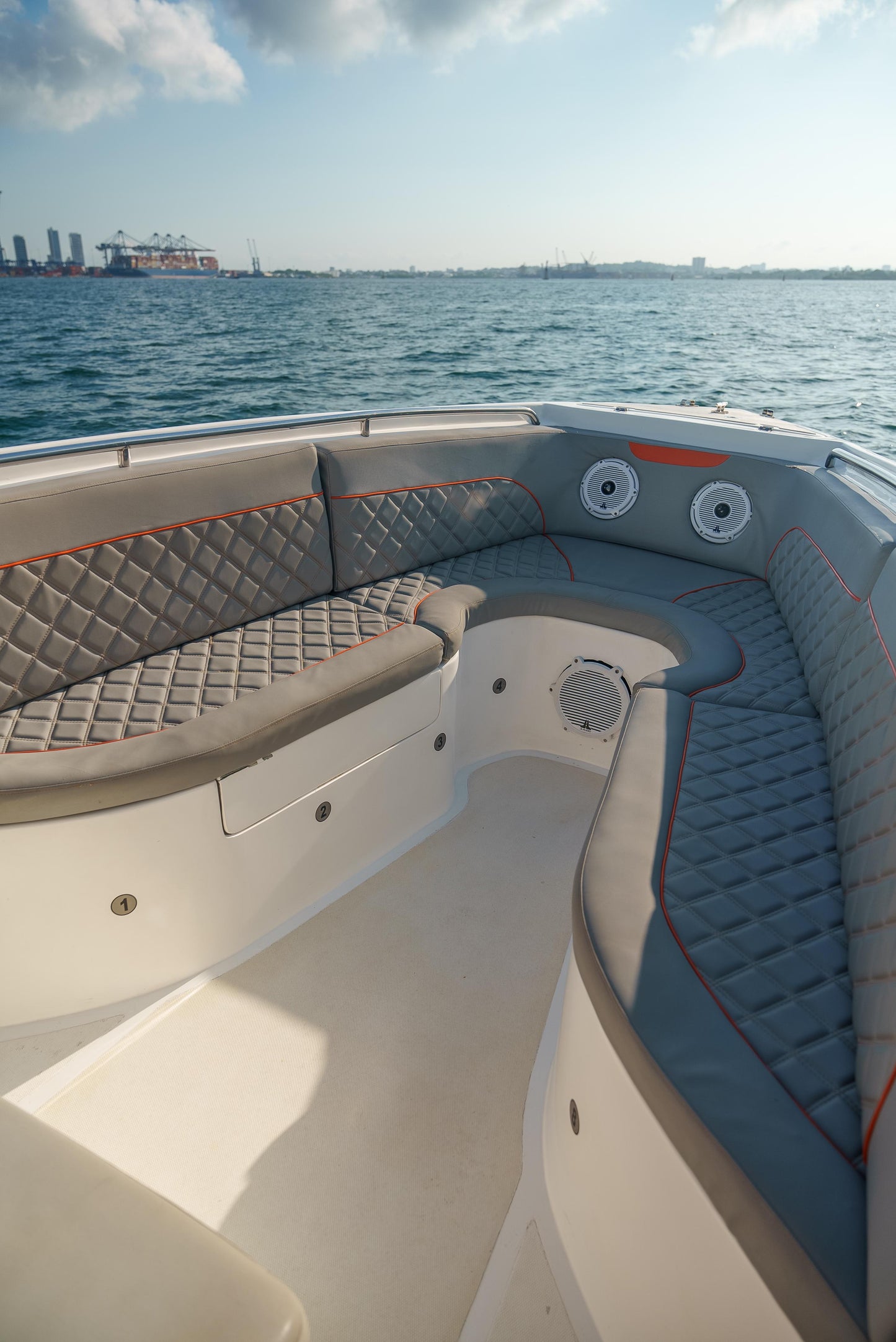 Boat Rental Cartagena 32FT | 10 People