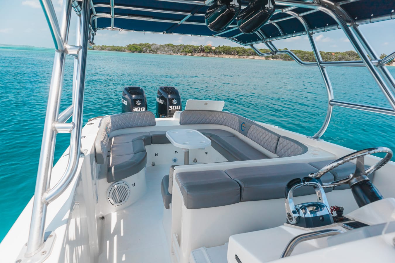 Boat Rental Cartagena 38FT | 18 People