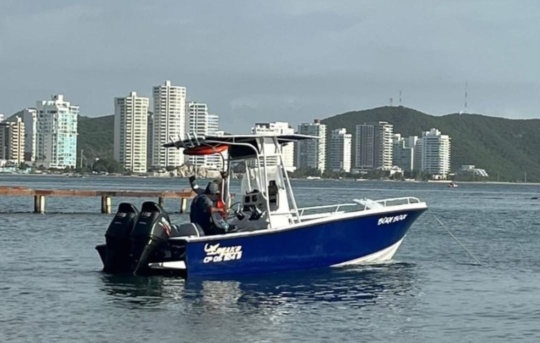 Boat Rental Santa Marta - 11 People