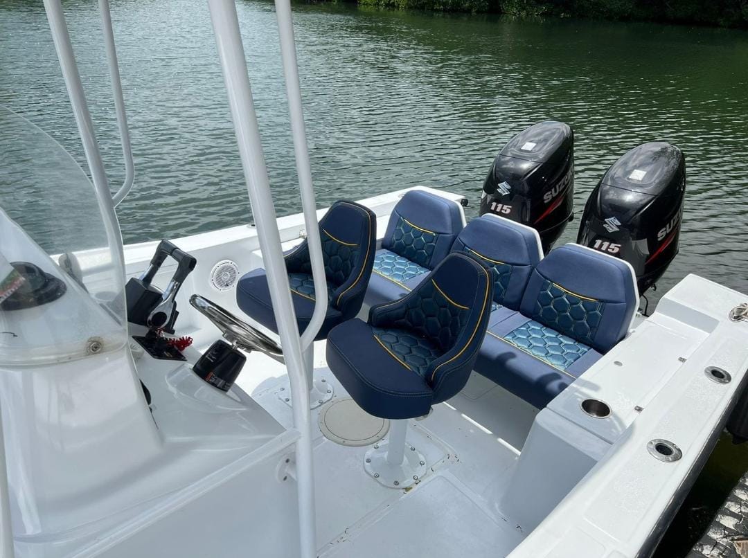 Boat Rental Santa Marta - 11 People