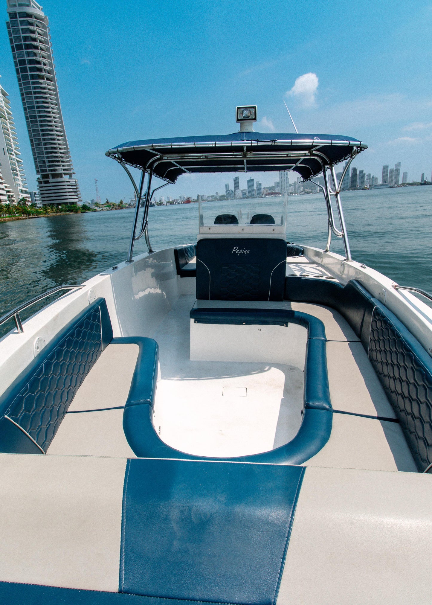 Boat Rental Cartagena 32FT | 15 people