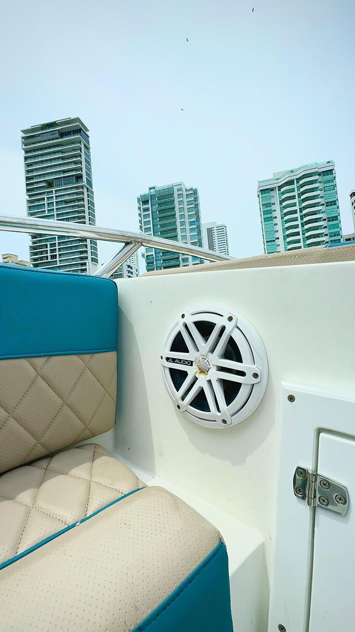 Boat Rental Cartagena 27FT | 7 People