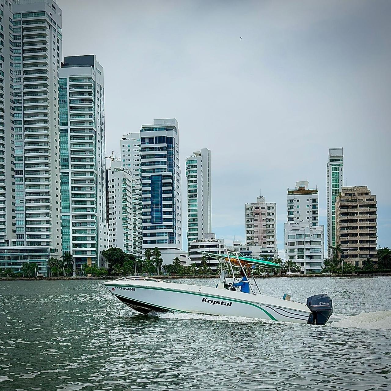 Boat Rental Cartagena 27FT | 7 People