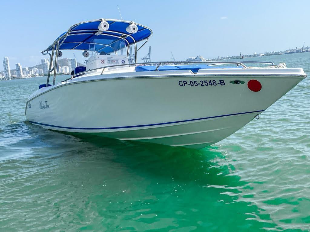 Lancha Rápida en venta Colombia 33FT - 15 Personas