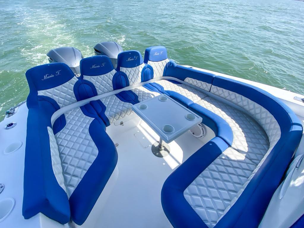 Lancha Rápida en venta Colombia 33FT - 15 Personas