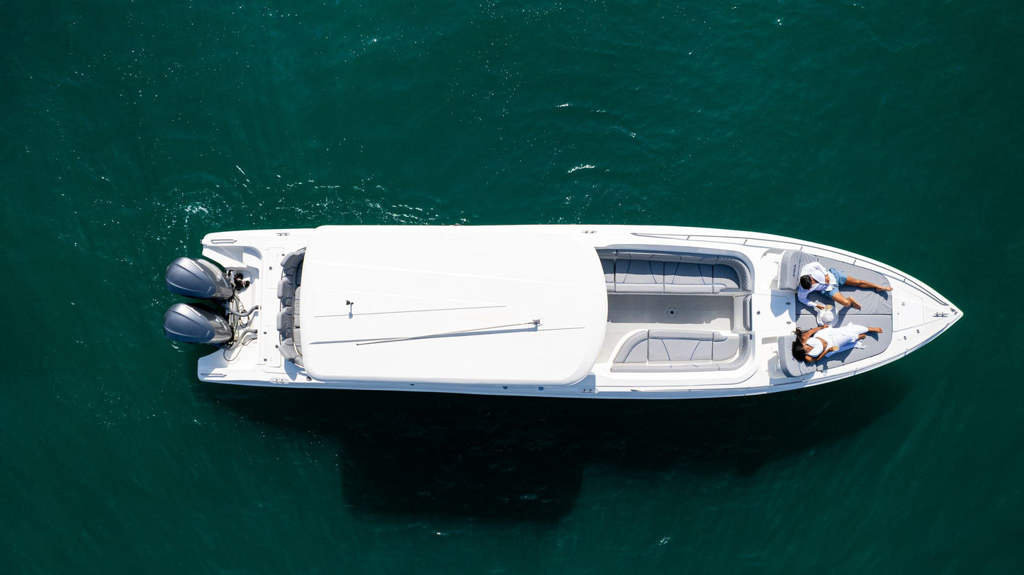 Lancha Rápida en venta Colombia 41 FT - 20 Personas