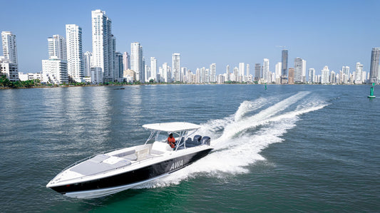 Lancha Rápida en venta Colombia 41 FT - 20 Personas