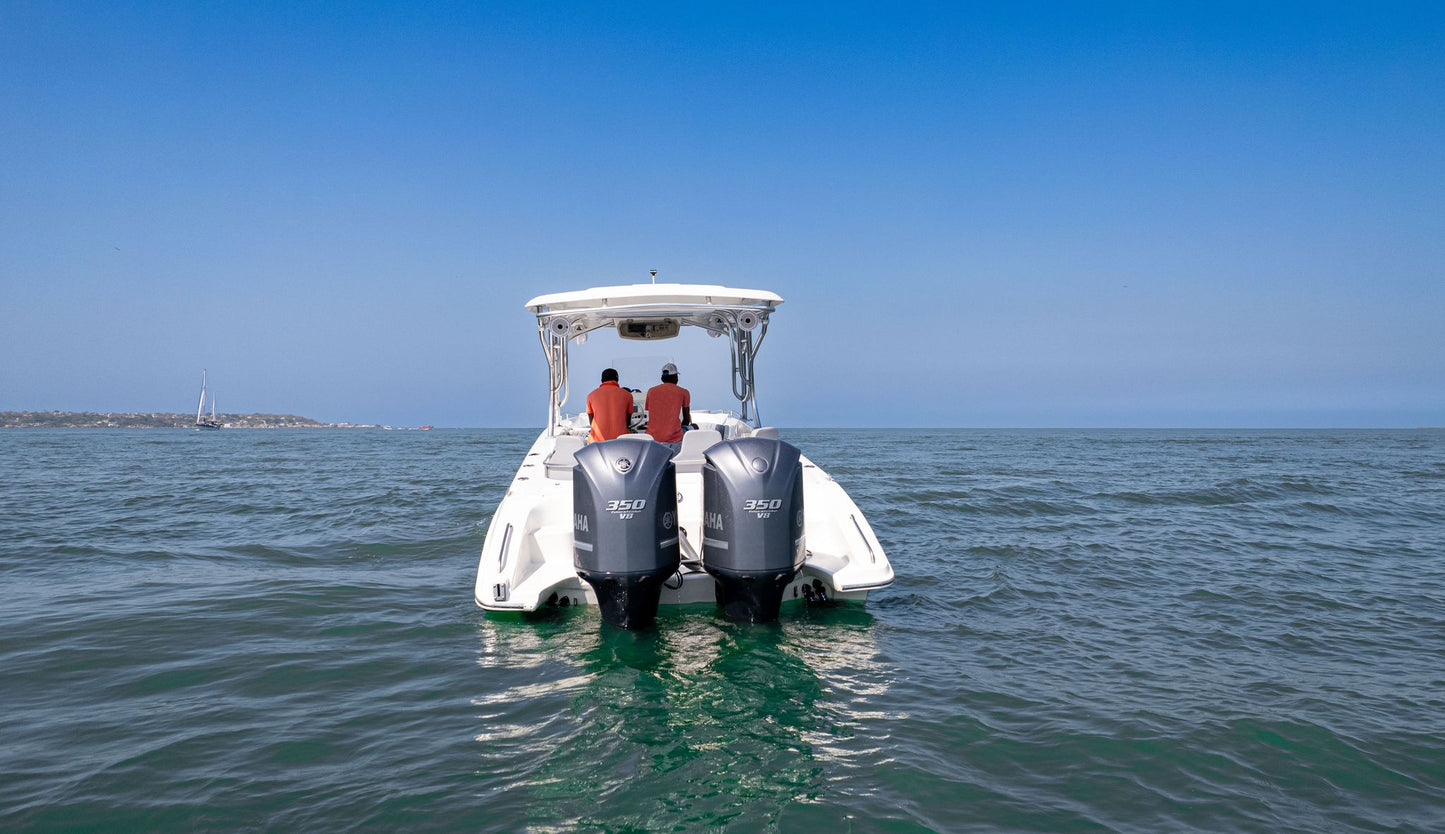 Lancha Rápida en venta Colombia 41 FT - 20 Personas