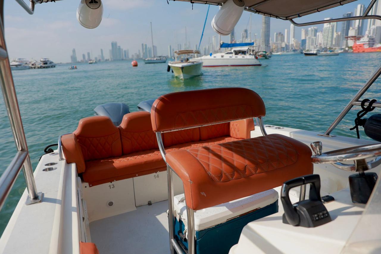 Boat Rental Cartagena 34FT | 15 People