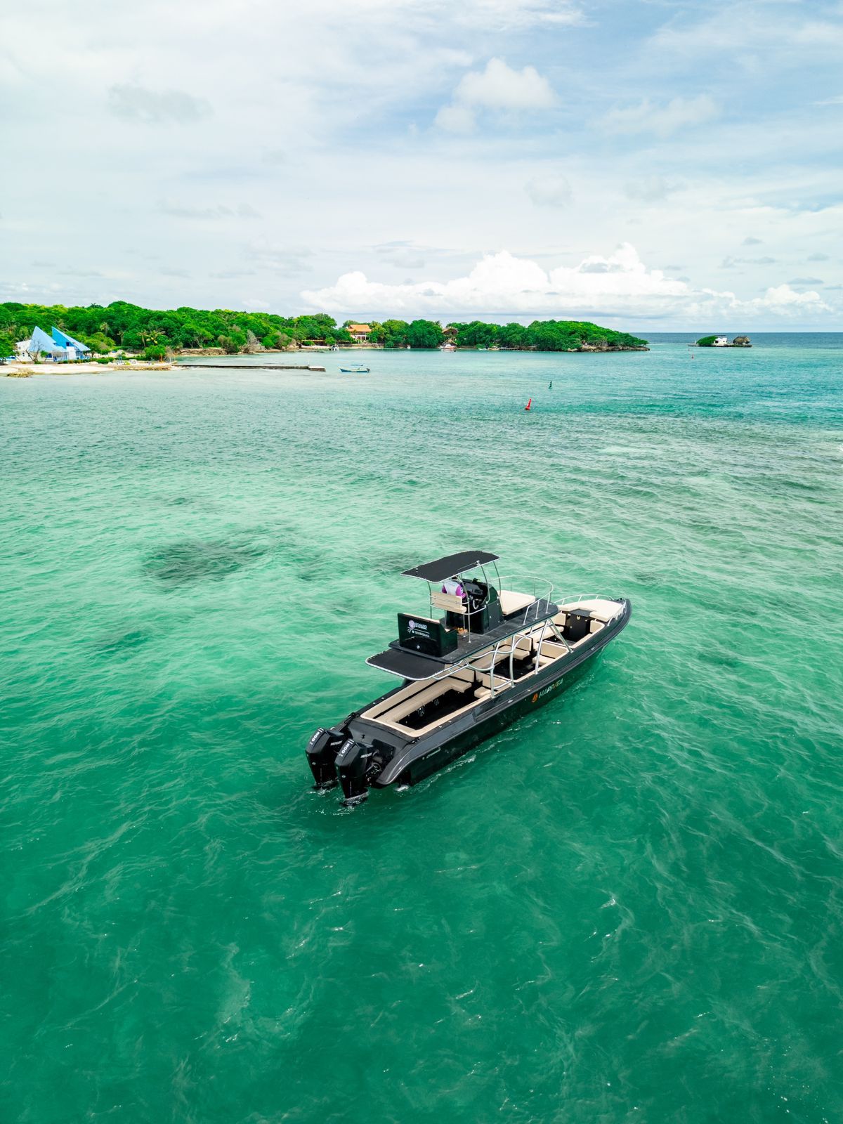 Boat Rental Cartagena 32FT | 40 People
