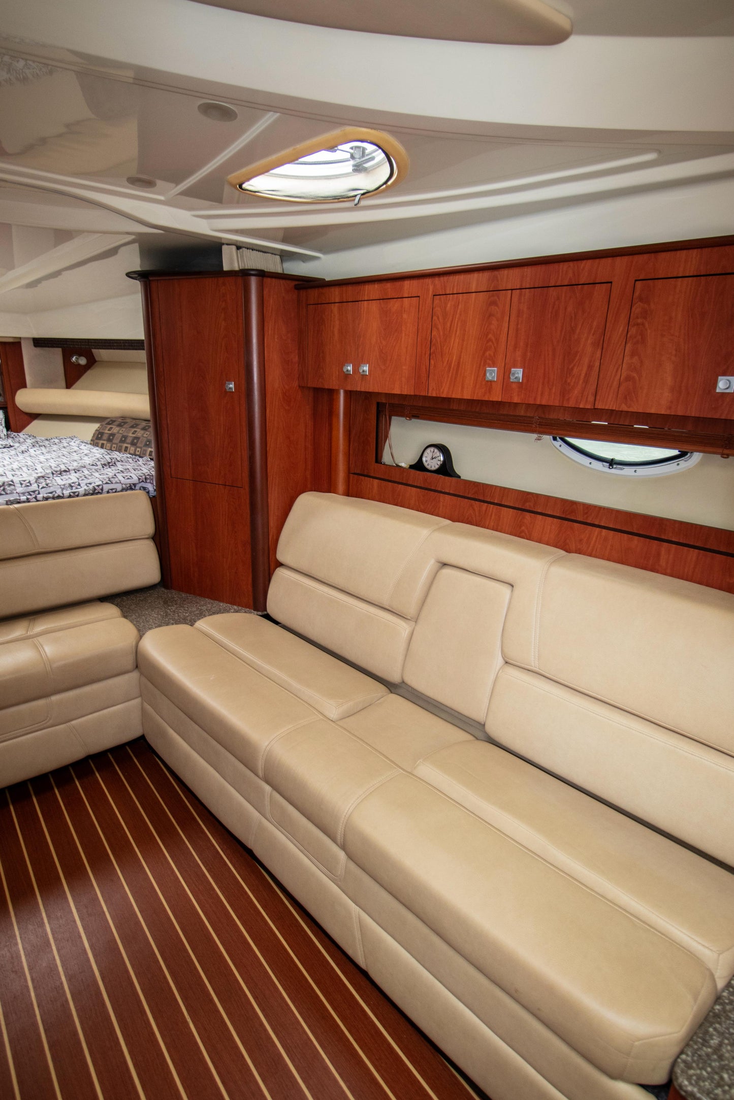 Yate Alquiler Cartagena 38 FT | 10 Personas