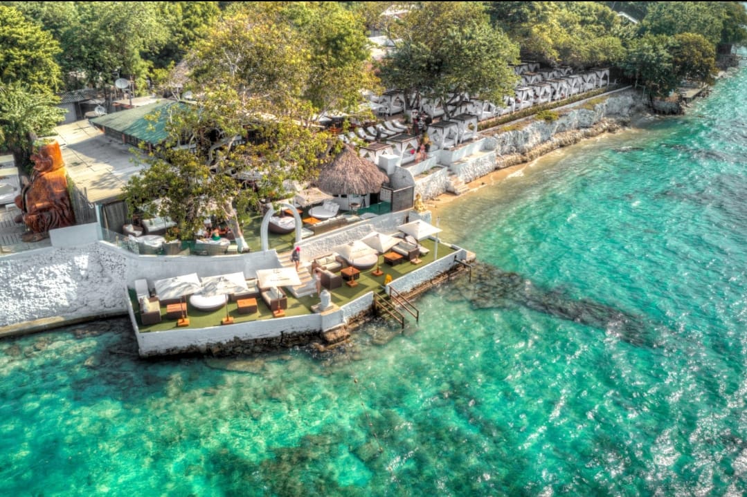 Bora Bora Beach House VIP Tour - Rosario Islands