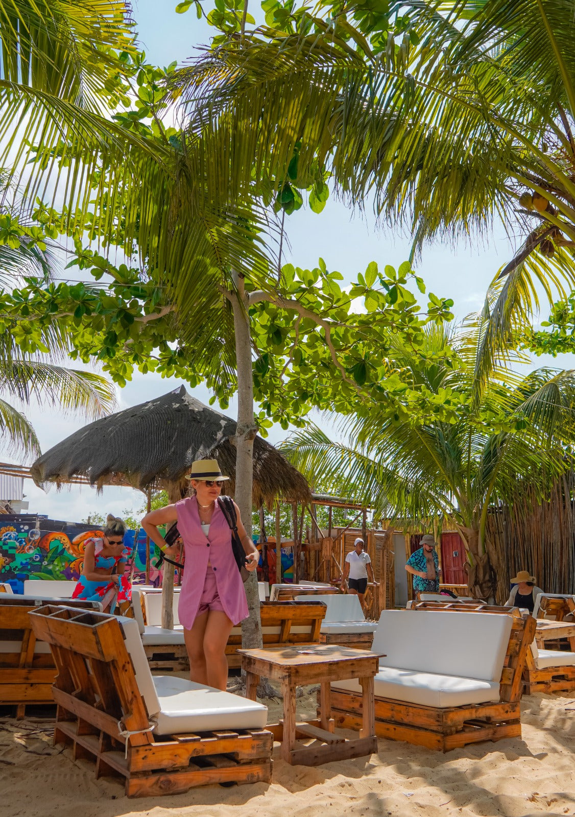 Island Tour | Mambo Beach Full