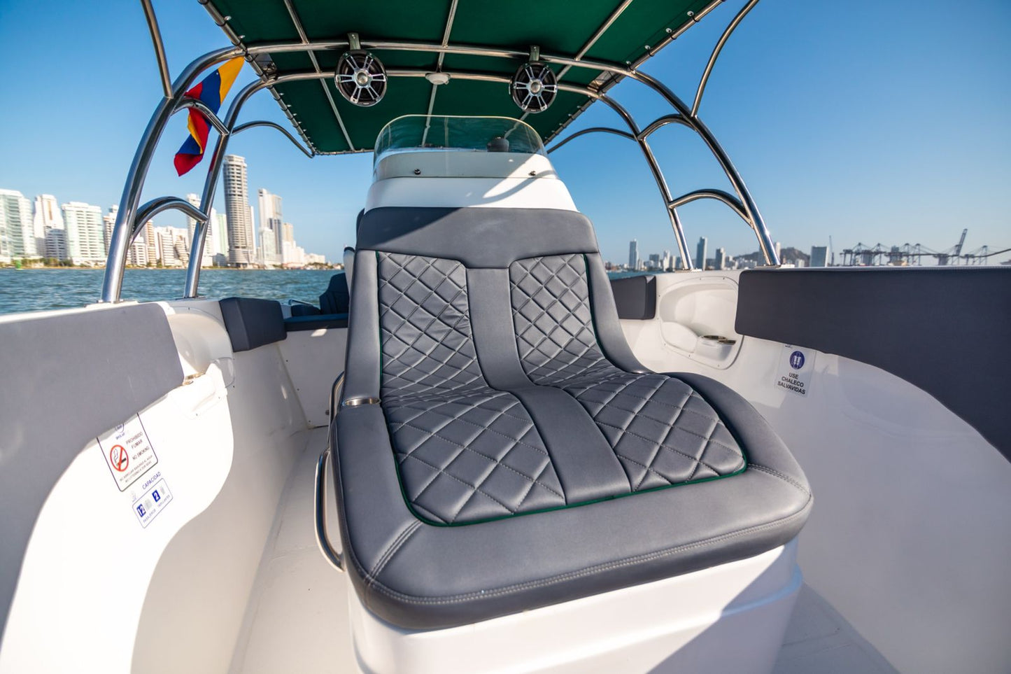 Boat Rental Cartagena 29FT | 10 People