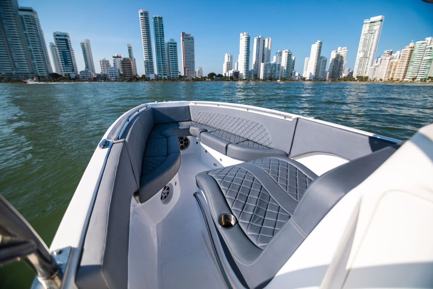 Boat Rental Cartagena 29FT | 10 People