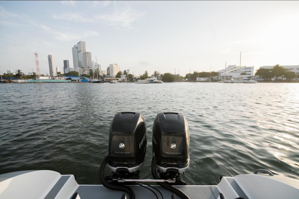 Boat Rental Cartagena 38FT | 18 People