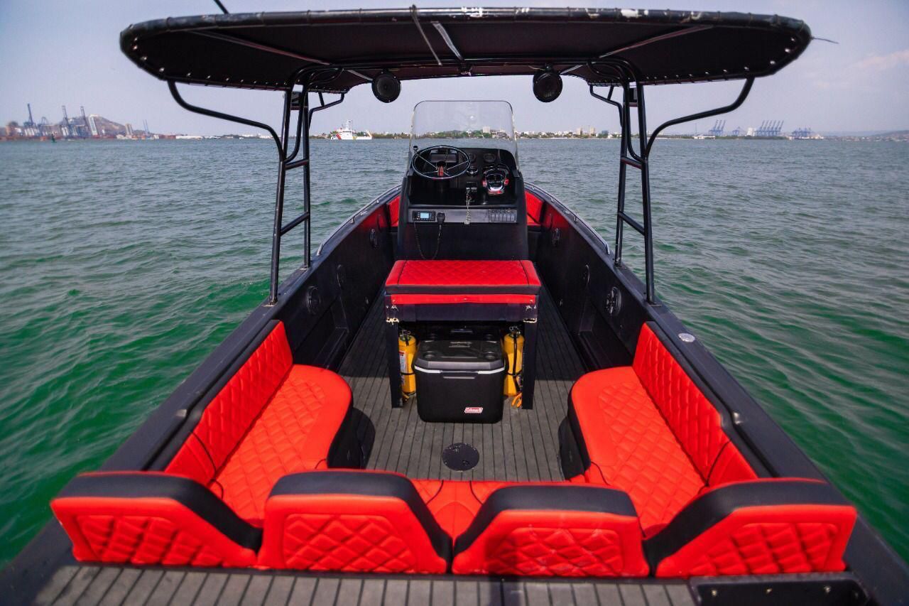 Boat Rental Cartagena 33FT | 14 People