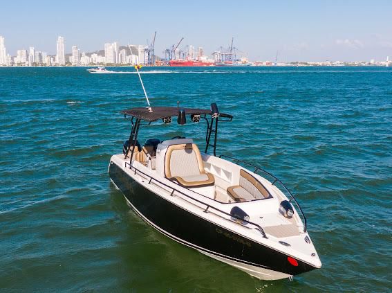 Boat Rental Cartagena 32FT | 12 persons