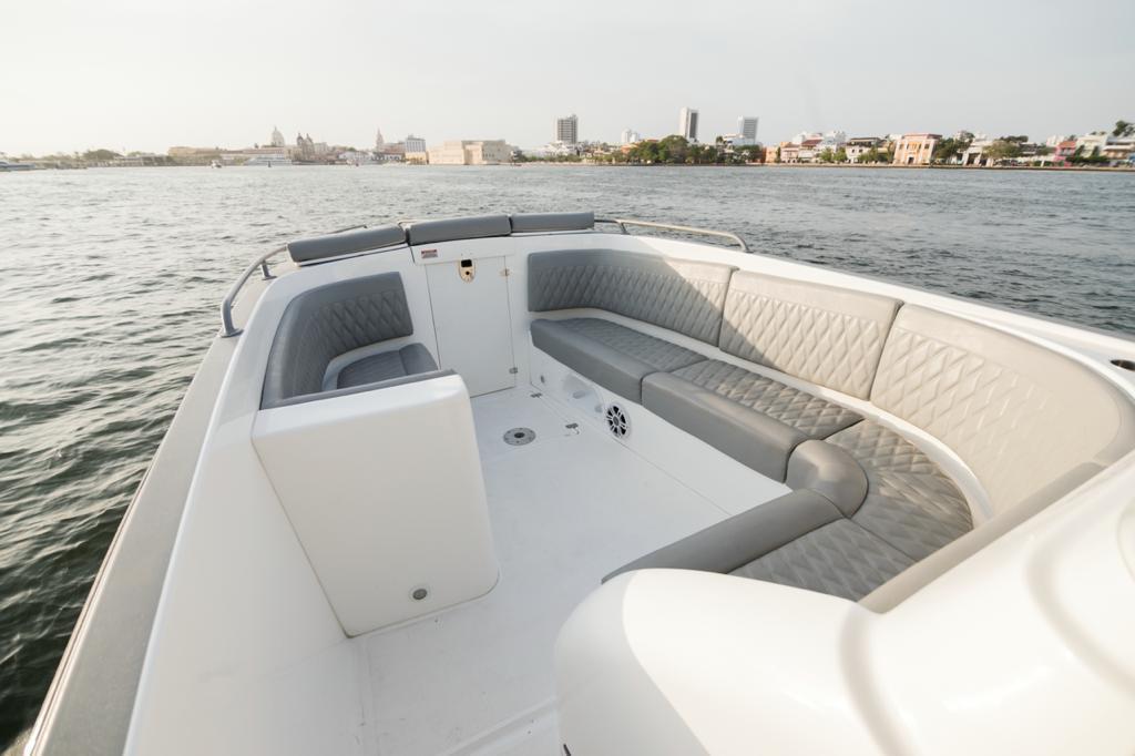 Boat Rental Cartagena 38FT | 18 People