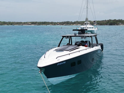 Mini Yate Alquiler Cartagena 44FT | 15 Personas