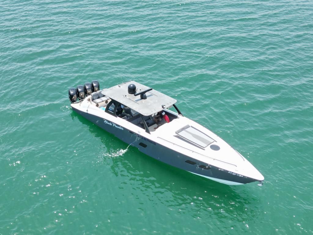 Mini Yate Alquiler Cartagena 44FT | 15 Personas