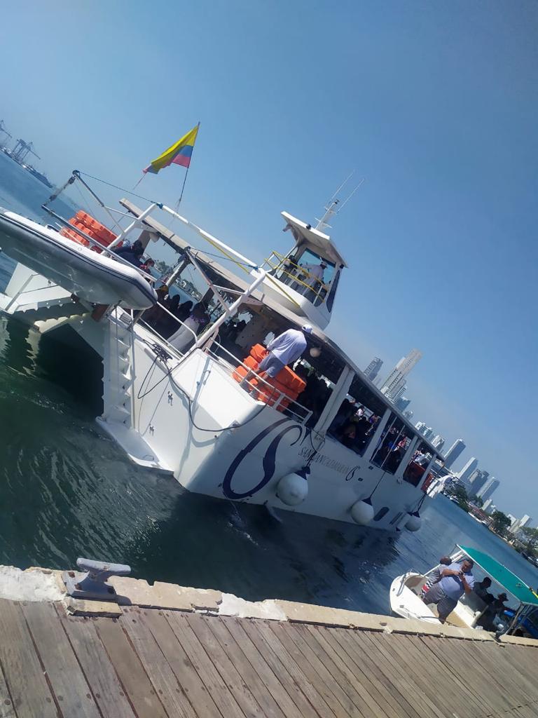 Catamarán Alquiler Cartagena | 110 Personas