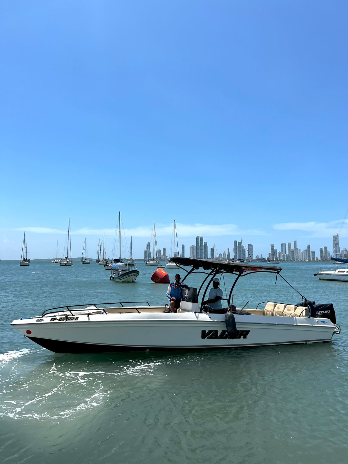 Boat Rental Cartagena 30FT | 8 people