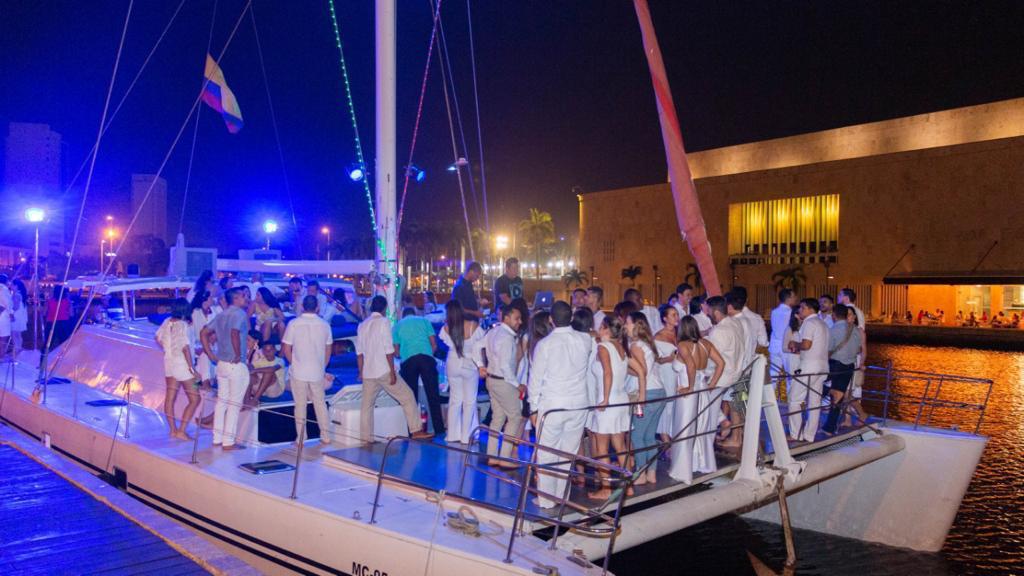 Catamaran Alquiler Cartagena | 56 Personas