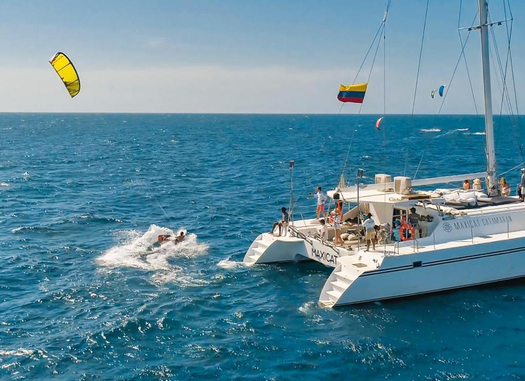 Catamaran Alquiler Cartagena | 56 Personas