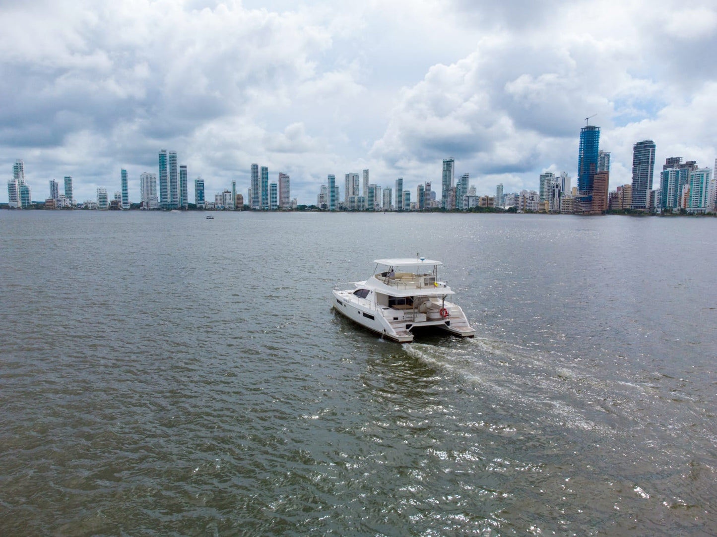 Catamarán Alquiler Cartagena - 35 Personas