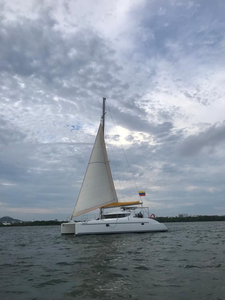 Catamaran Alquiler Cartagena | 25 Personas