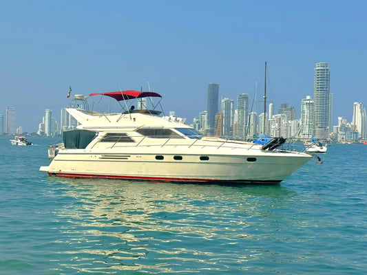 Yate Alquiler Cartagena 52FT | 15 Personas